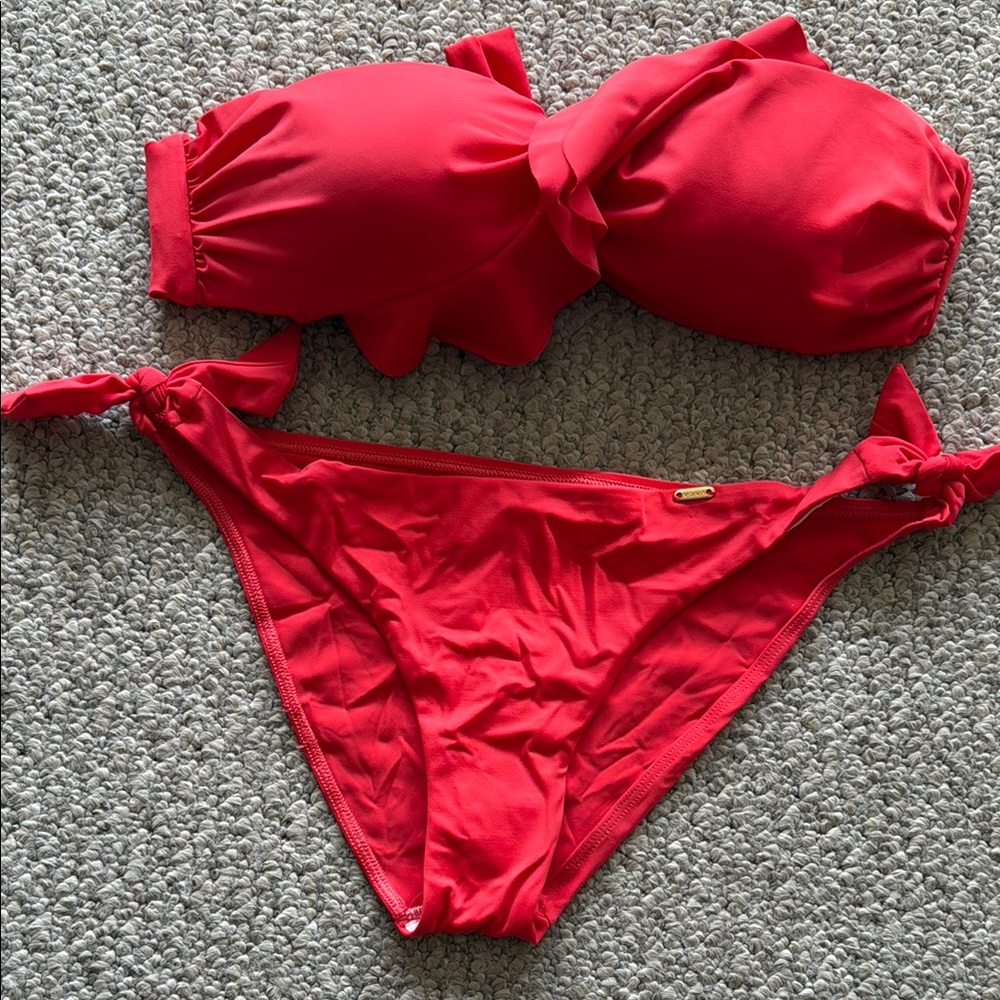 Red Strapless Women’s Bikini Set.